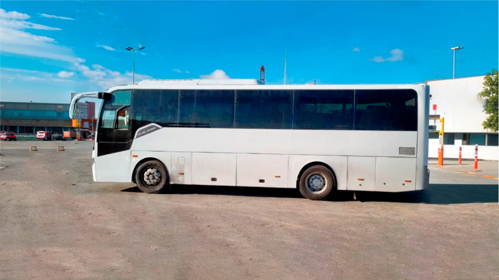 Golden Dragon XML6896-6957 в аренду